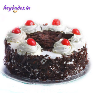 Black Forest Cake by Heydudes – chocolate cherry cream cakewww.heydudes.in