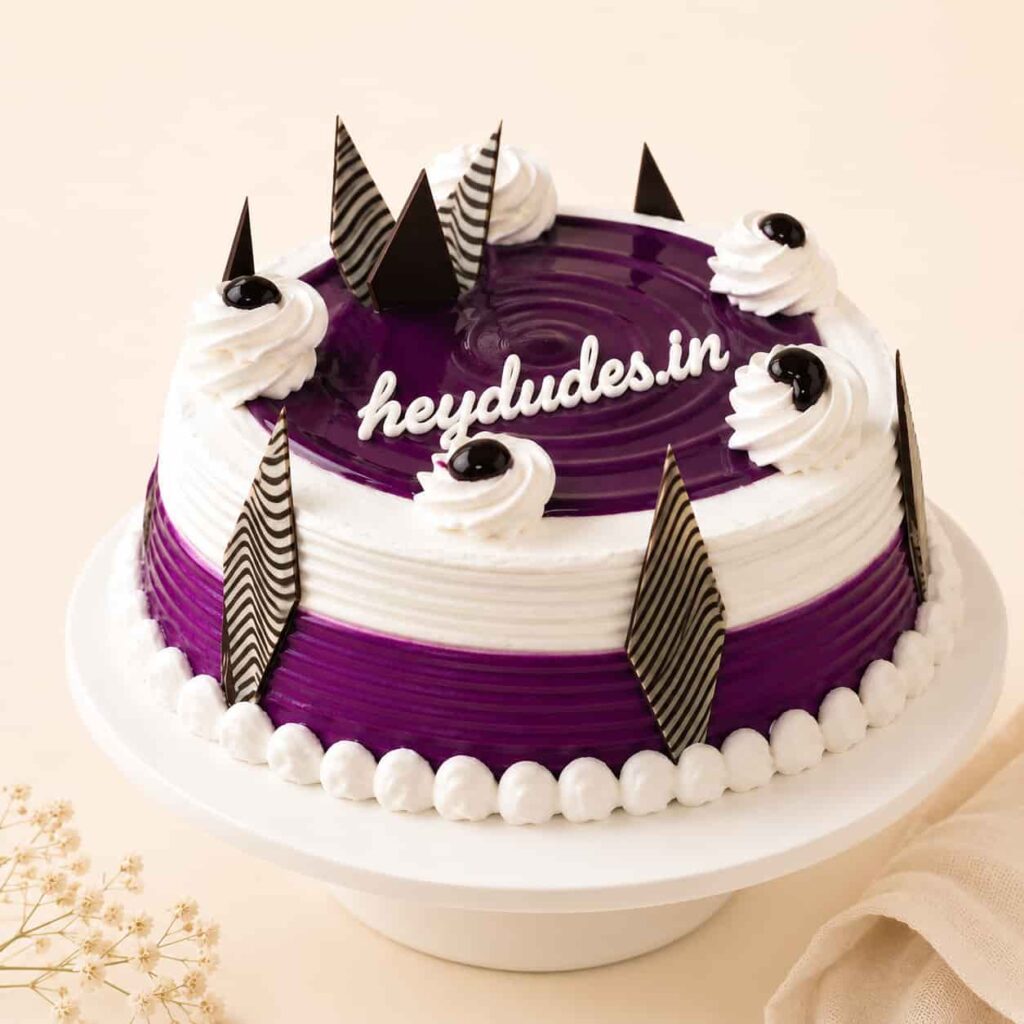 Blueberry Delight Cake with soft sponge, fresh blueberry cream, and premium blueberry topping, available for online cake delivery in Chennai from Heydudes Cake Cafe.